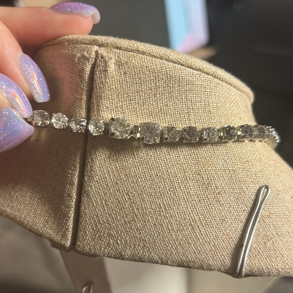 Elegant Silver Toned Tennis Choker Necklace - Picture 3 of 4